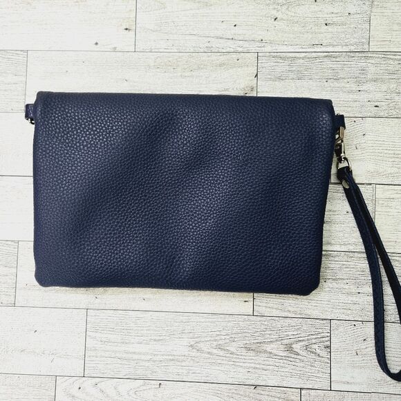 Atlanta Braves Officially Licensed MLB Fold Over Wristlet - Picture 3 of 9